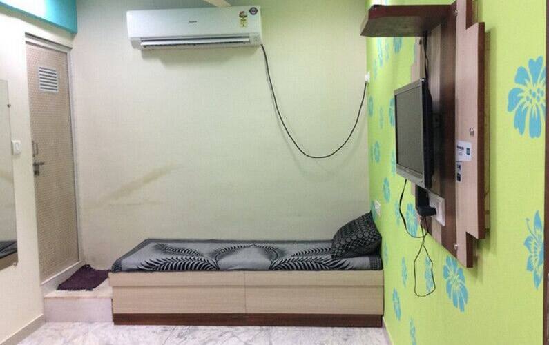 Hotel Honey Bunny, Ahmedabad 5